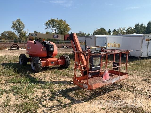 JLG 600AJ Gelenkteleskoparbeitsbühnen