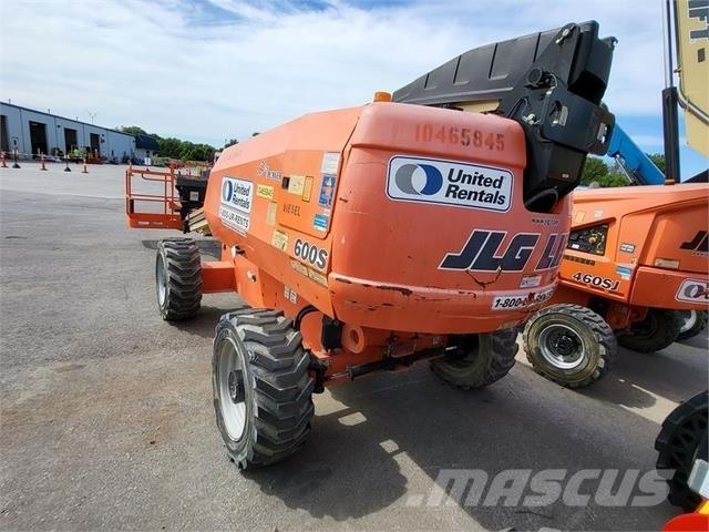JLG 600S Teleskopbühnen