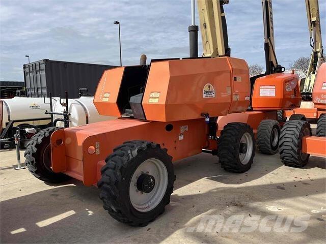JLG 600S Teleskopbühnen
