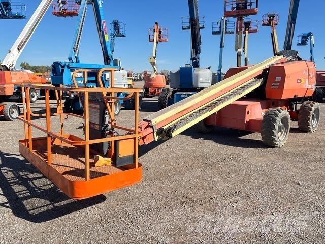 JLG 600S Teleskopbühnen