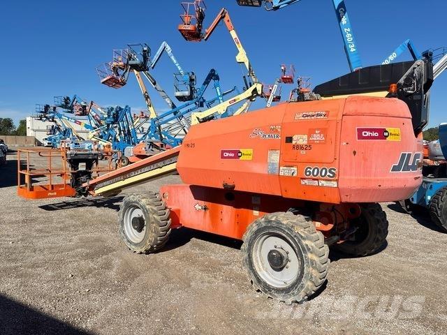 JLG 600S Teleskopbühnen