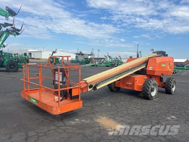 JLG 600S Teleskopbühnen