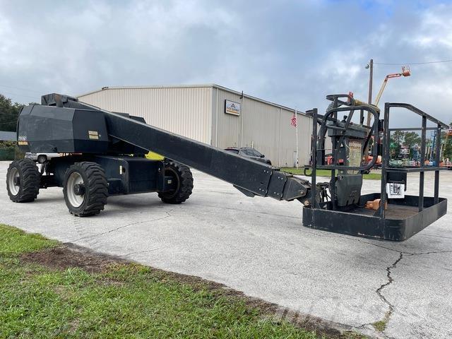 JLG 600S Teleskopbühnen