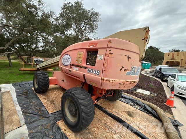 JLG 600S Teleskopbühnen