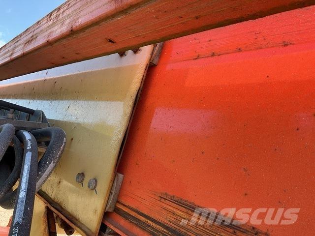 JLG 660SJ Teleskopbühnen