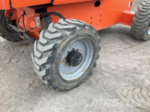 JLG 660SJ Teleskopbühnen
