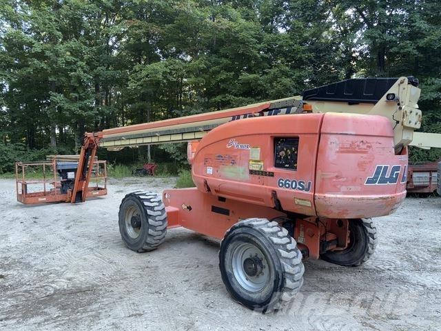 JLG 660SJ Teleskopbühnen