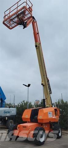 JLG 660SJ Teleskopbühnen