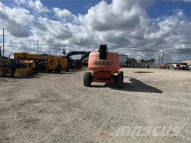 JLG 660SJ Teleskopbühnen