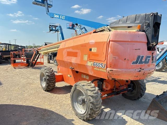 JLG 660SJ Teleskopbühnen