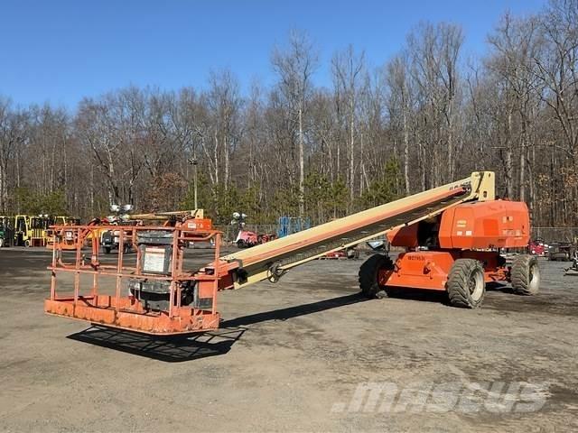 JLG 800S Teleskopbühnen
