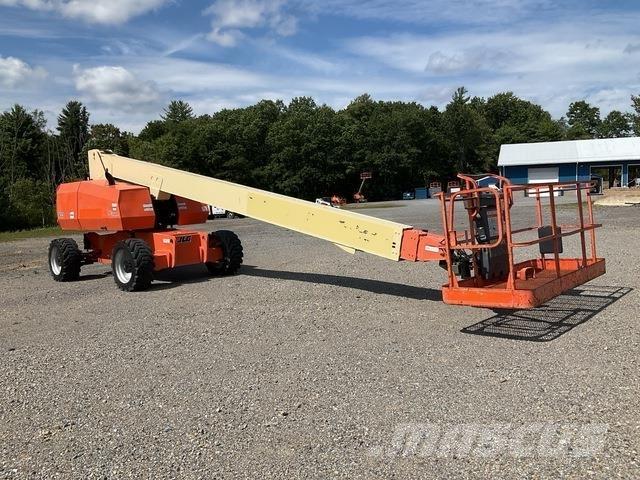 JLG 800S Teleskopbühnen