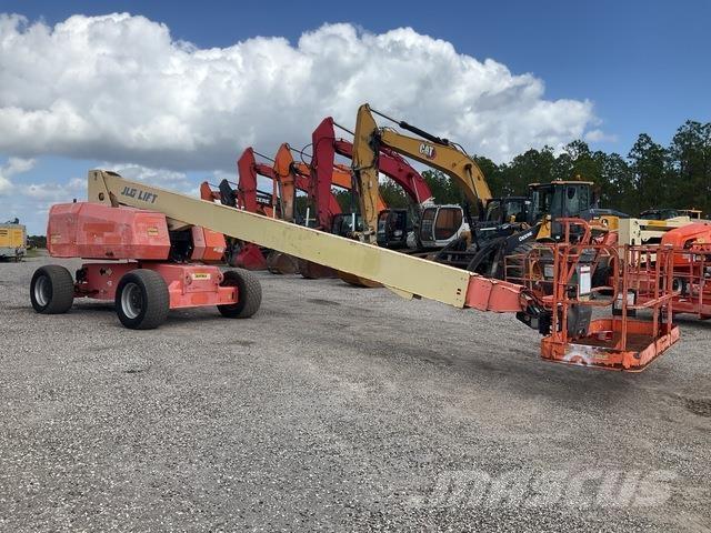 JLG 800S Teleskopbühnen