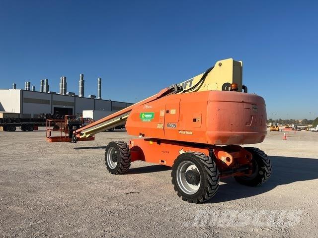 JLG 800S Teleskopbühnen