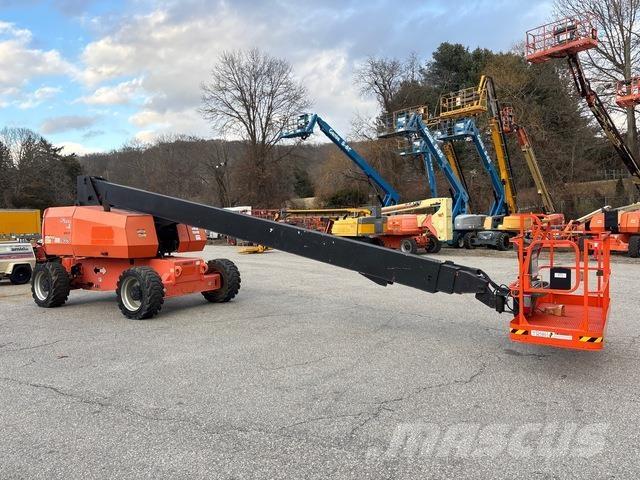 JLG 800S Teleskopbühnen