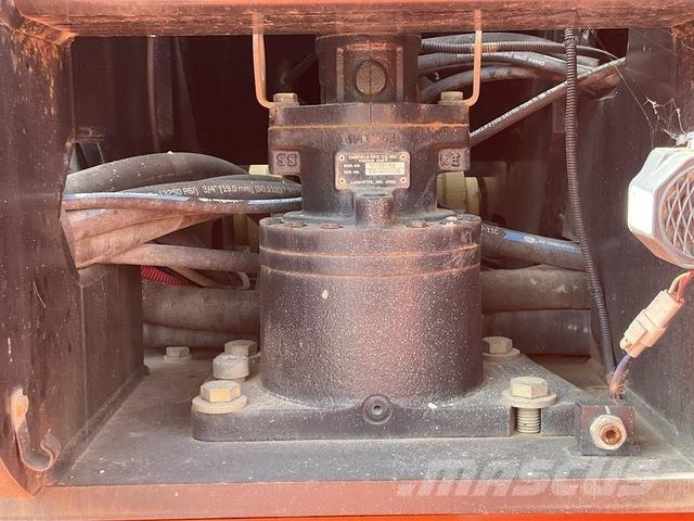 JLG 860SJ Teleskopbühnen
