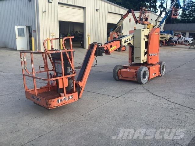 JLG E300AJP Gelenkteleskoparbeitsbühnen