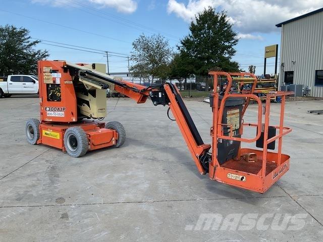 JLG E300AJP Gelenkteleskoparbeitsbühnen