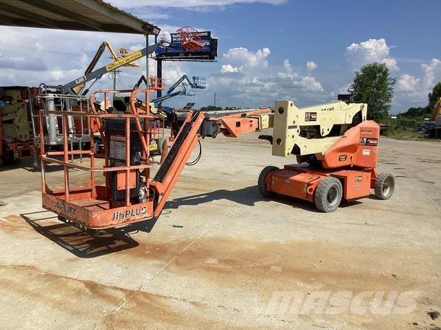 JLG E400AJPN Gelenkteleskoparbeitsbühnen