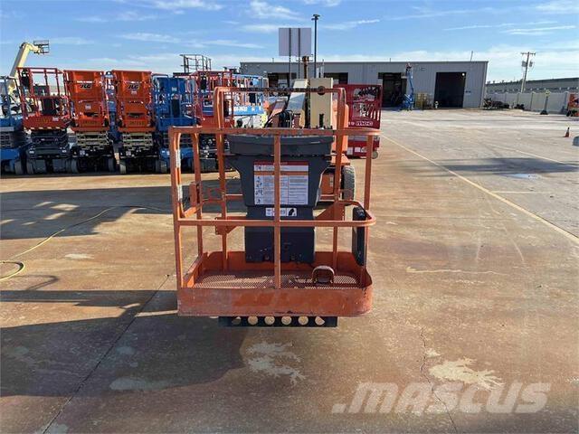JLG E400AJPN Gelenkteleskoparbeitsbühnen