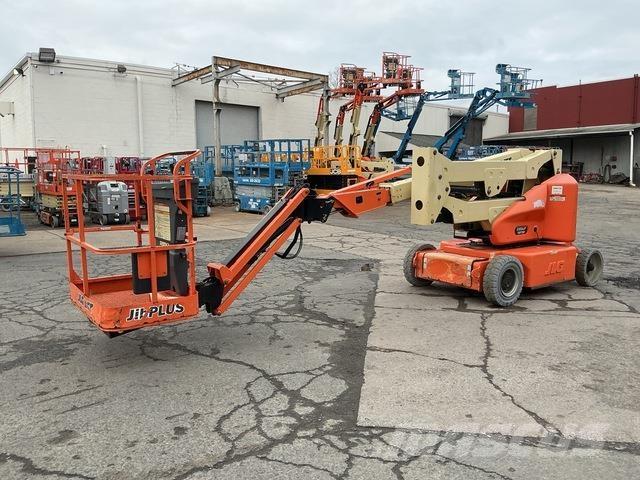 JLG E400AJPN Gelenkteleskoparbeitsbühnen