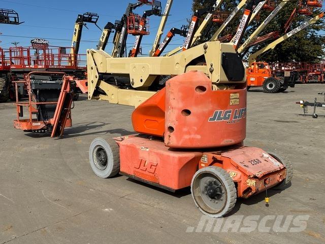 JLG E400AJPN Gelenkteleskoparbeitsbühnen