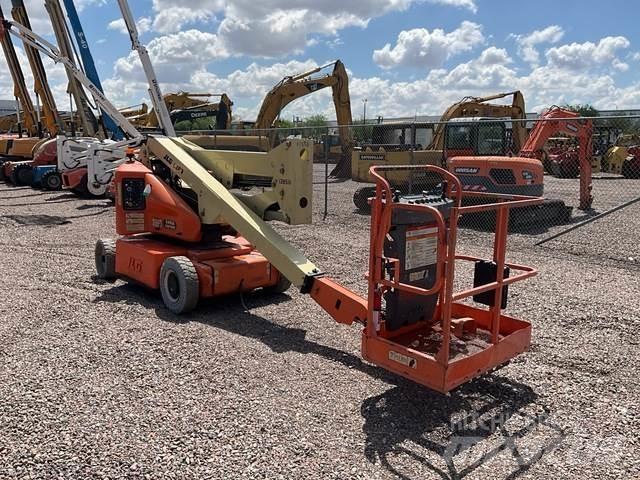 JLG E400AN Gelenkteleskoparbeitsbühnen