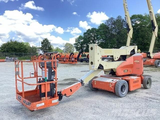 JLG E400AN Gelenkteleskoparbeitsbühnen