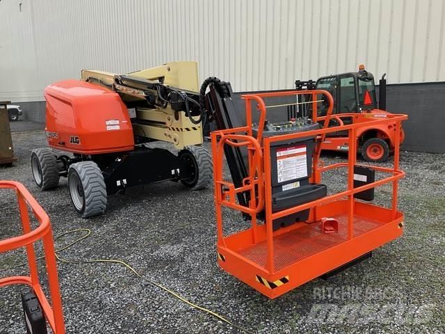 JLG EC450AJ Gelenkteleskoparbeitsbühnen