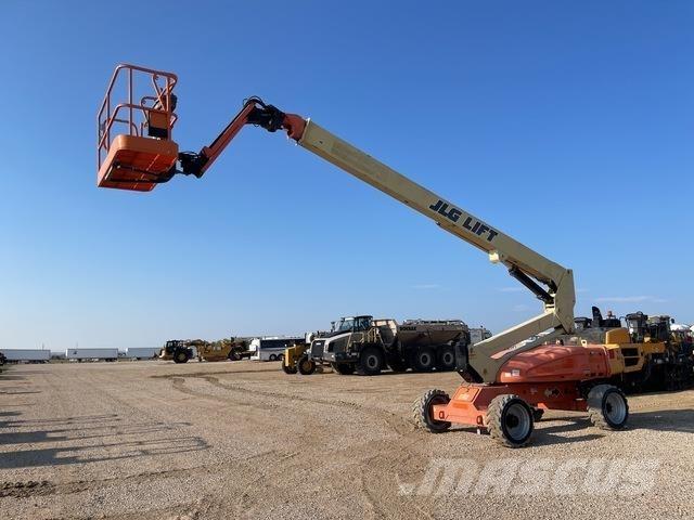 JLG M600JP Teleskopbühnen