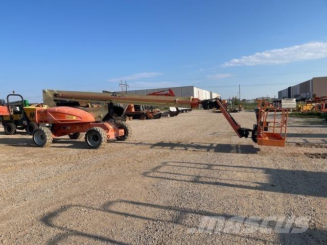 JLG M600JP Teleskopbühnen