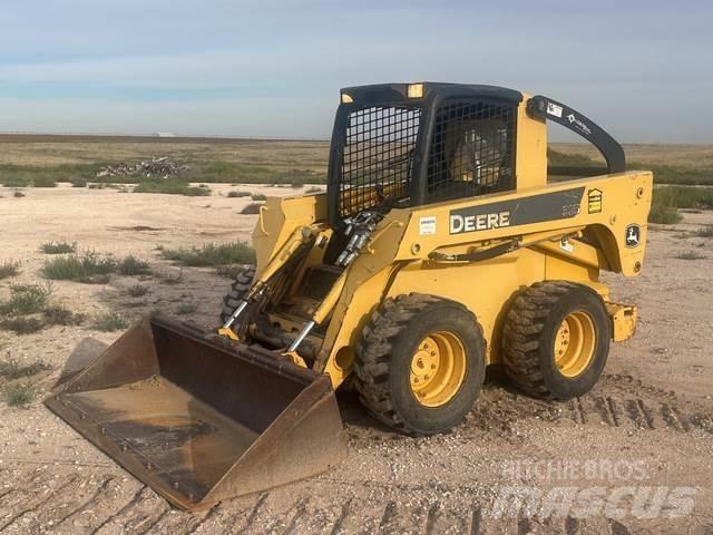 John Deere 325 Kompaktlader
