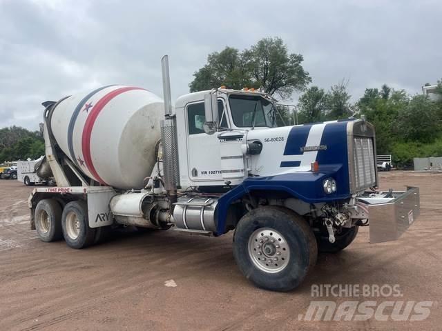 Kenworth C500 Andere Fahrzeuge