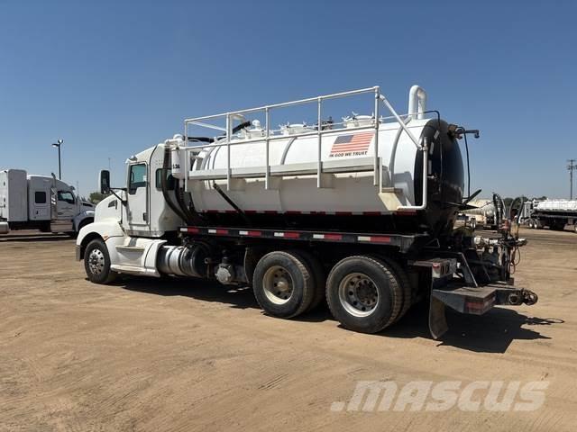 Kenworth T660 Saug- und Druckwagen
