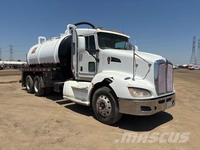 Kenworth T660 Saug- und Druckwagen