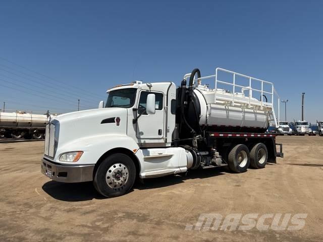 Kenworth T660 Saug- und Druckwagen