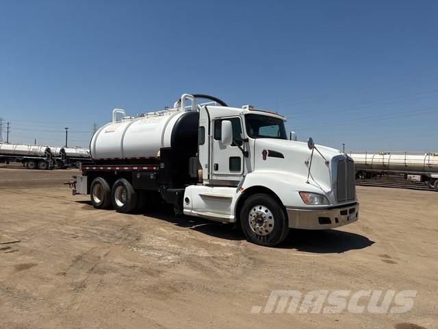 Kenworth T660 Saug- und Druckwagen