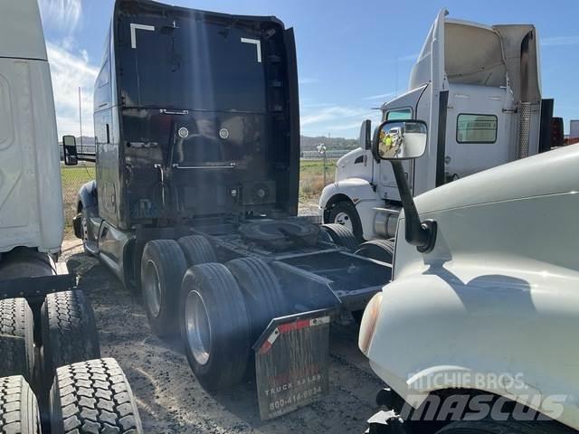 Kenworth T680 Sattelzugmaschinen