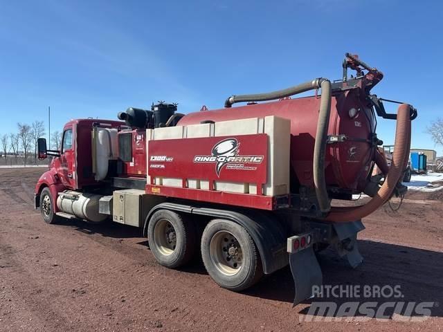 Kenworth T680 Raupenbagger