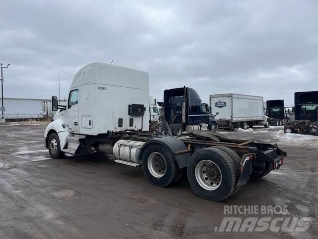 Kenworth T680 Sattelzugmaschinen