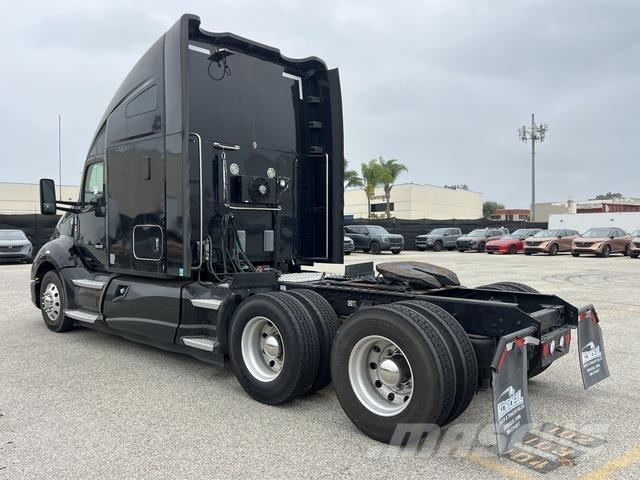 Kenworth T680 Sattelzugmaschinen