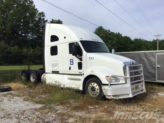 Kenworth T700 Sattelzugmaschinen