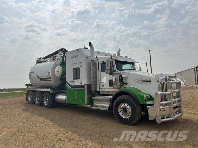 Kenworth T800 Raupenbagger