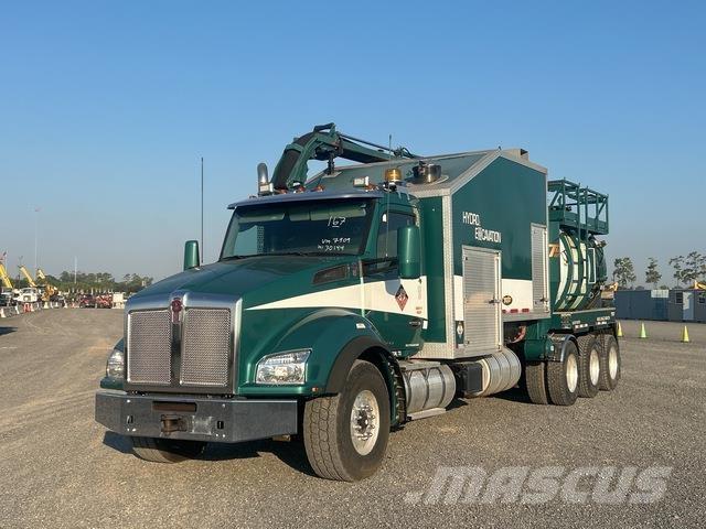 Kenworth T880 Raupenbagger
