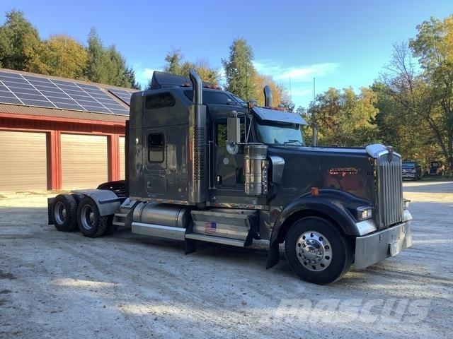 Kenworth W900 Sattelzugmaschinen
