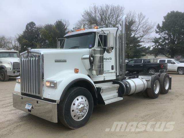 Kenworth W900 Sattelzugmaschinen
