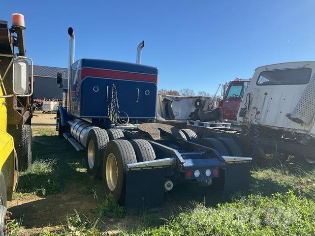 Kenworth W900 Sattelzugmaschinen