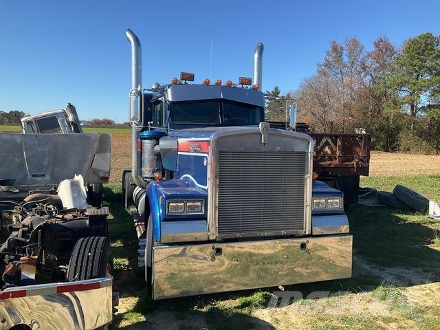 Kenworth W900 Sattelzugmaschinen