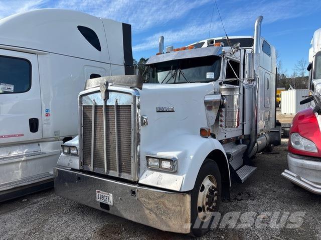 Kenworth W900 Sattelzugmaschinen