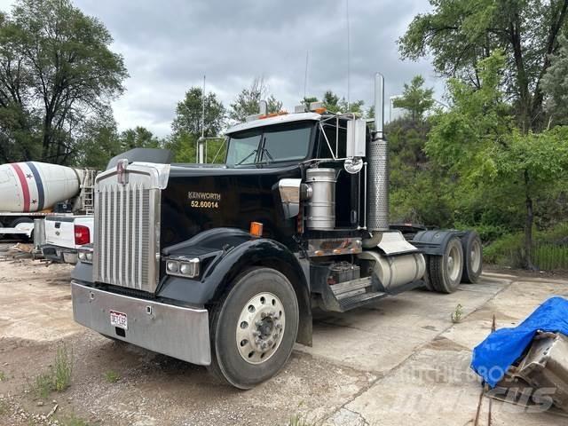 Kenworth W900L Sattelzugmaschinen